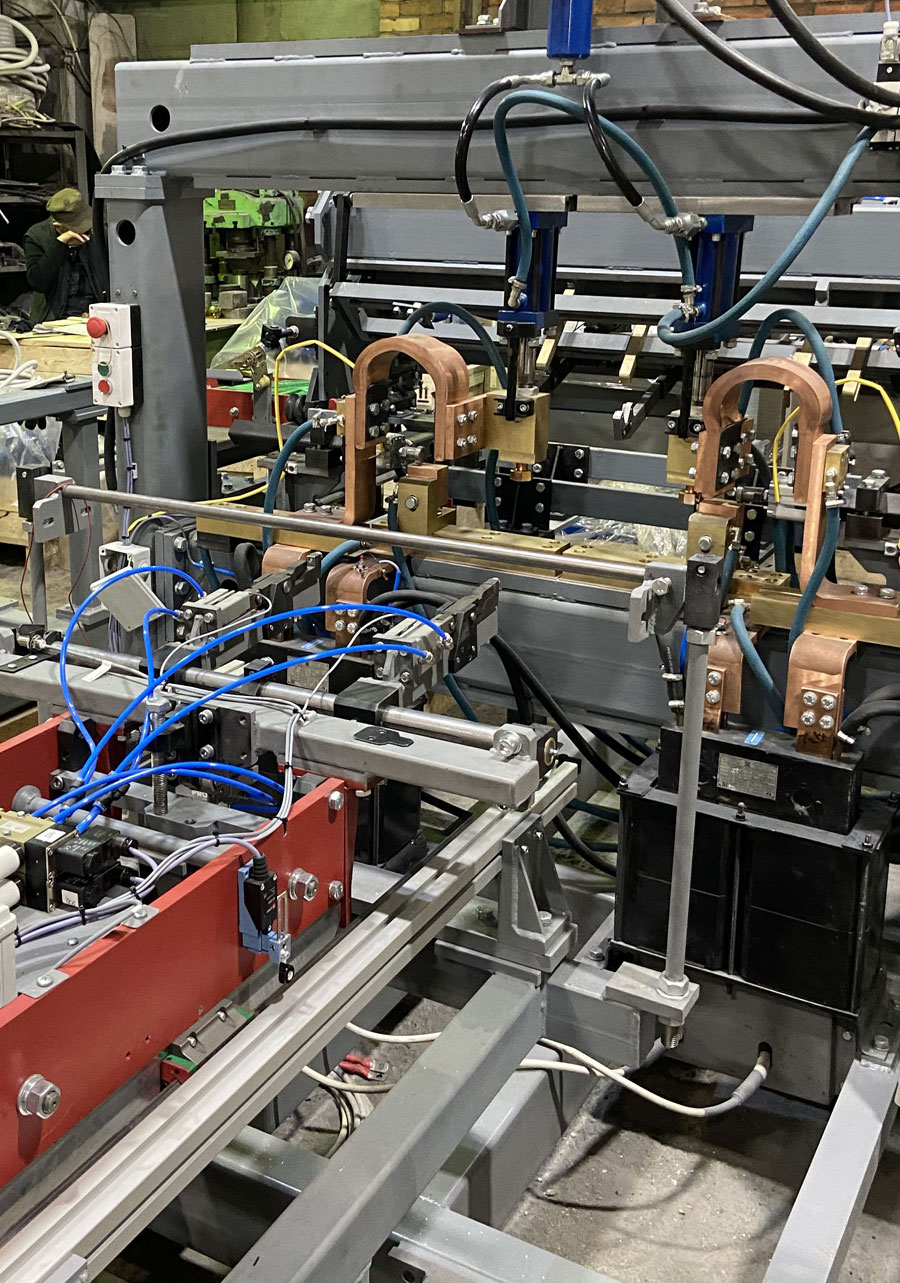 Машина для сварки двухветвевых  каркасов МТМ-750К1-1