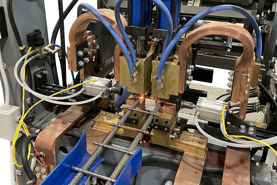 Машина для сварки двухветвевых  каркасов МТМ-350К1-1