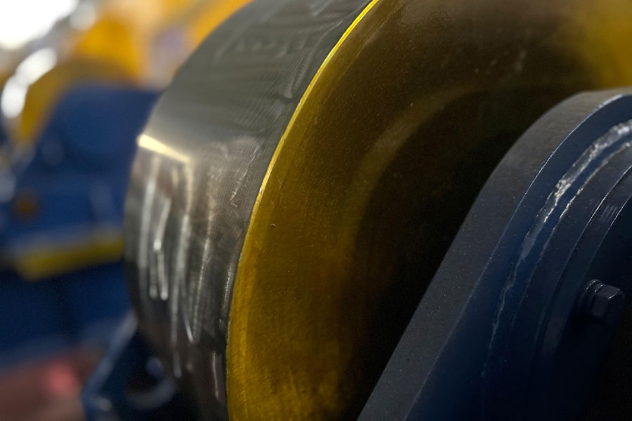 Роликовые вращатели KTSF-100T на рельсовых направляющих с системой антидрейфа