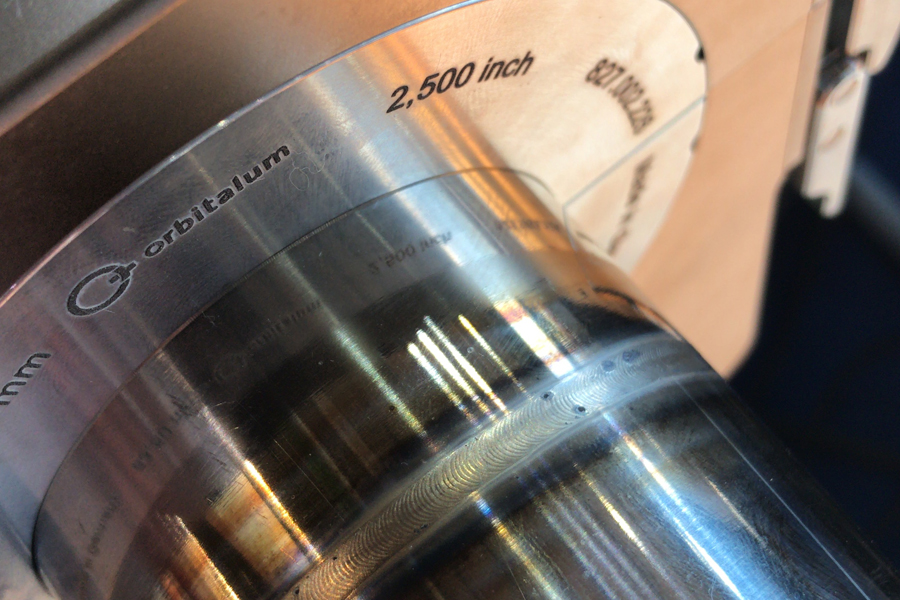 Фото: Закрытая сварочная головка для сварки труб в фармацевтической промышленности со стандартом «высокой чистоты».