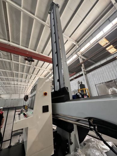 Автоматизированный комплекс на базе сварочной колонны 5000х5000 мм (модель «HJ5050») с электрическим вращением