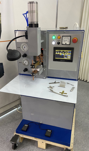 Машина контактной конденсаторной сварки МТК-2002ЭК